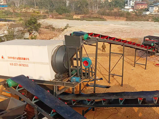 廣西客戶引進(jìn)中意大型移動(dòng)站石料生產(chǎn)線設(shè)備