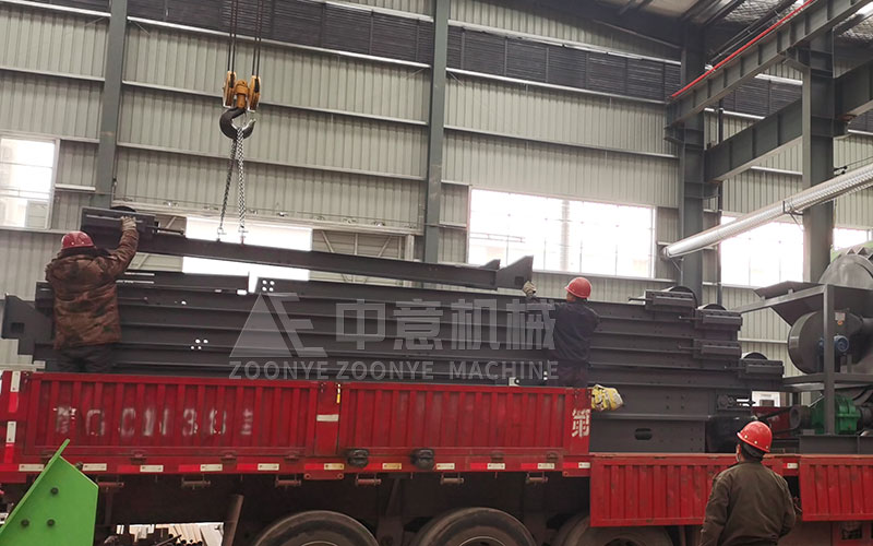 篩分設(shè)備支架.jpg 篩分設(shè)備支架.jpg