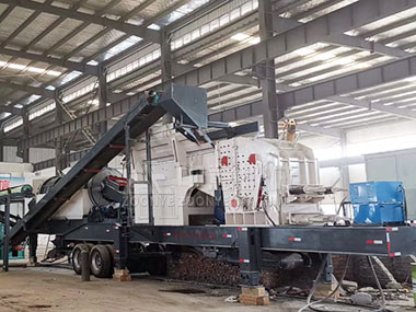 3分鐘10噸料！安徽黃山移動(dòng)式建筑垃圾處理設(shè)備投入使用