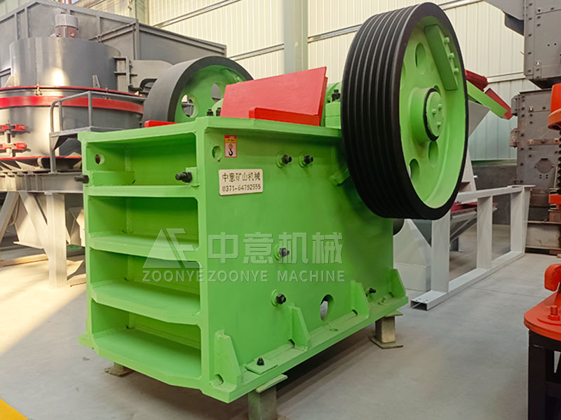 顎式破碎機(jī).jpg 顎式破碎機(jī).jpg