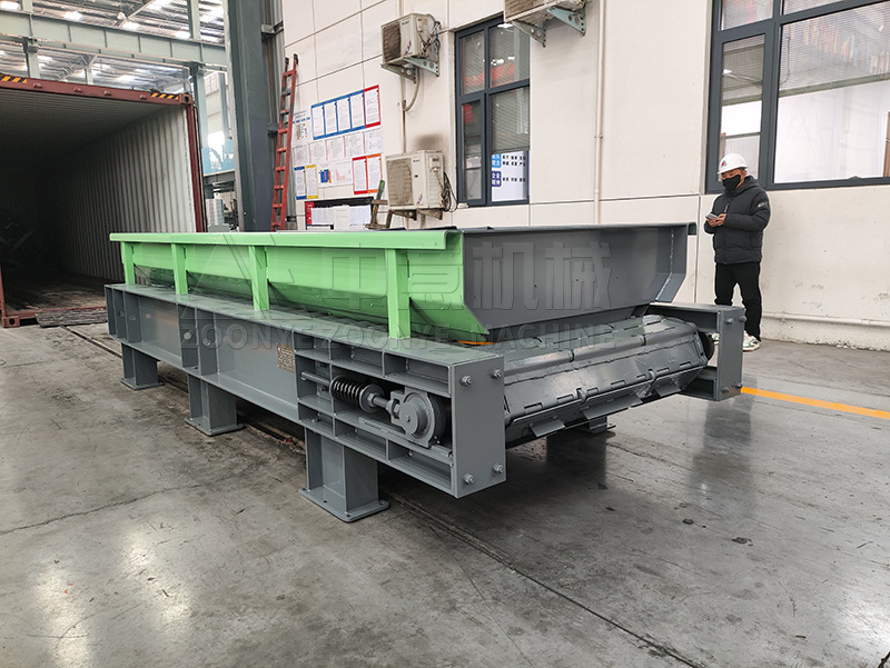 1240鏈板輸送機 1240鏈板輸送機